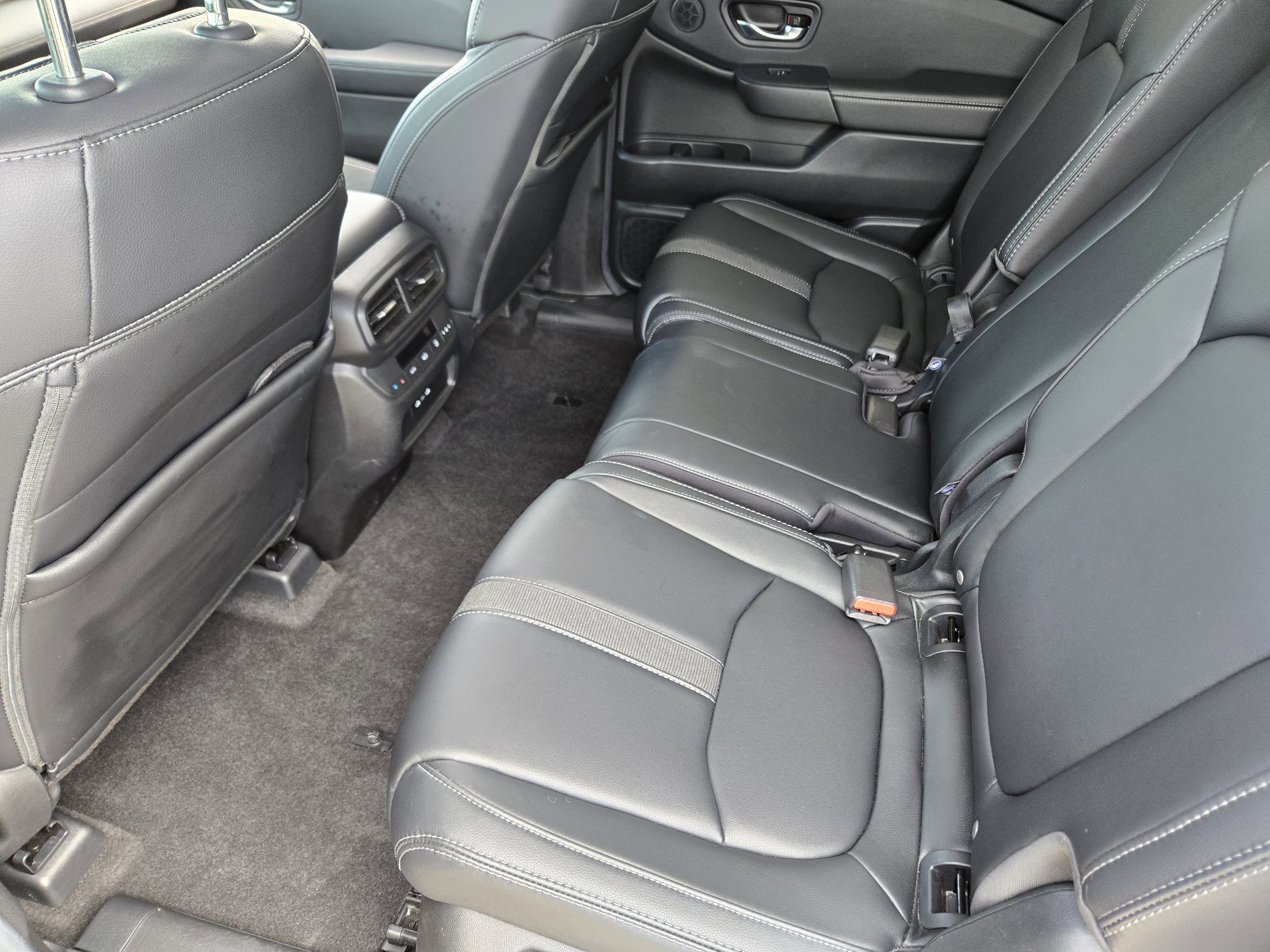 Used 2025 Honda Pilot Touring image 30