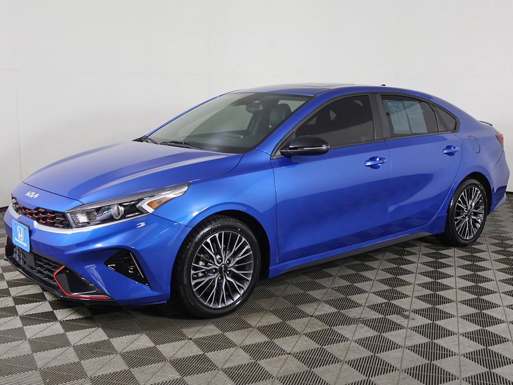 Used 2023 Kia Forte GT-Line w/ GT-Line Premium Package FWD image 9