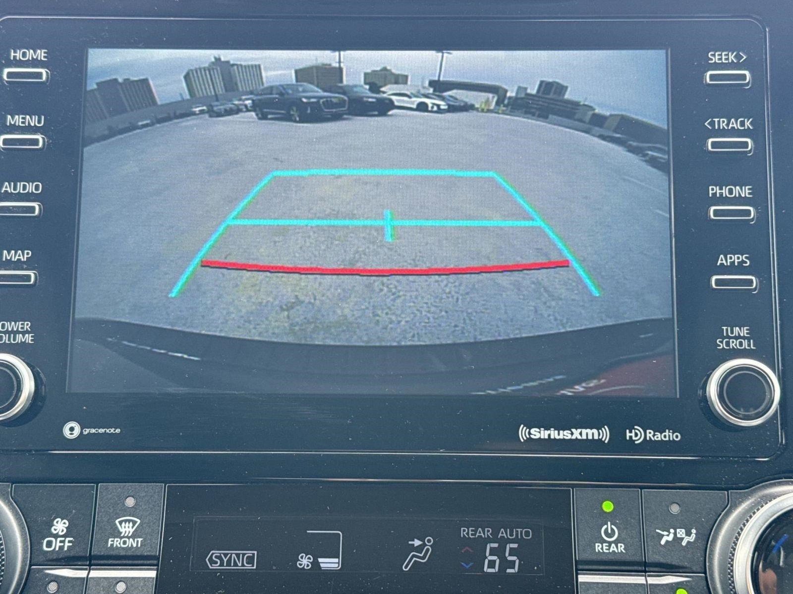 Used 2022 Toyota Highlander XLE image 23