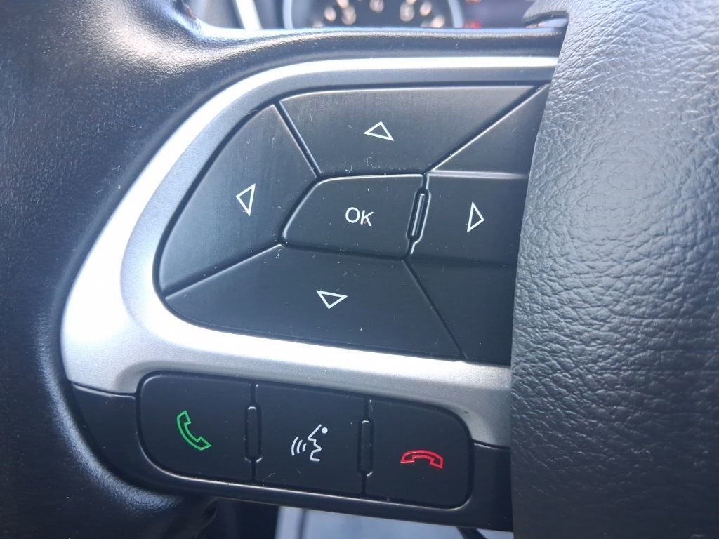 Used 2020 Jeep Compass Limited image 19