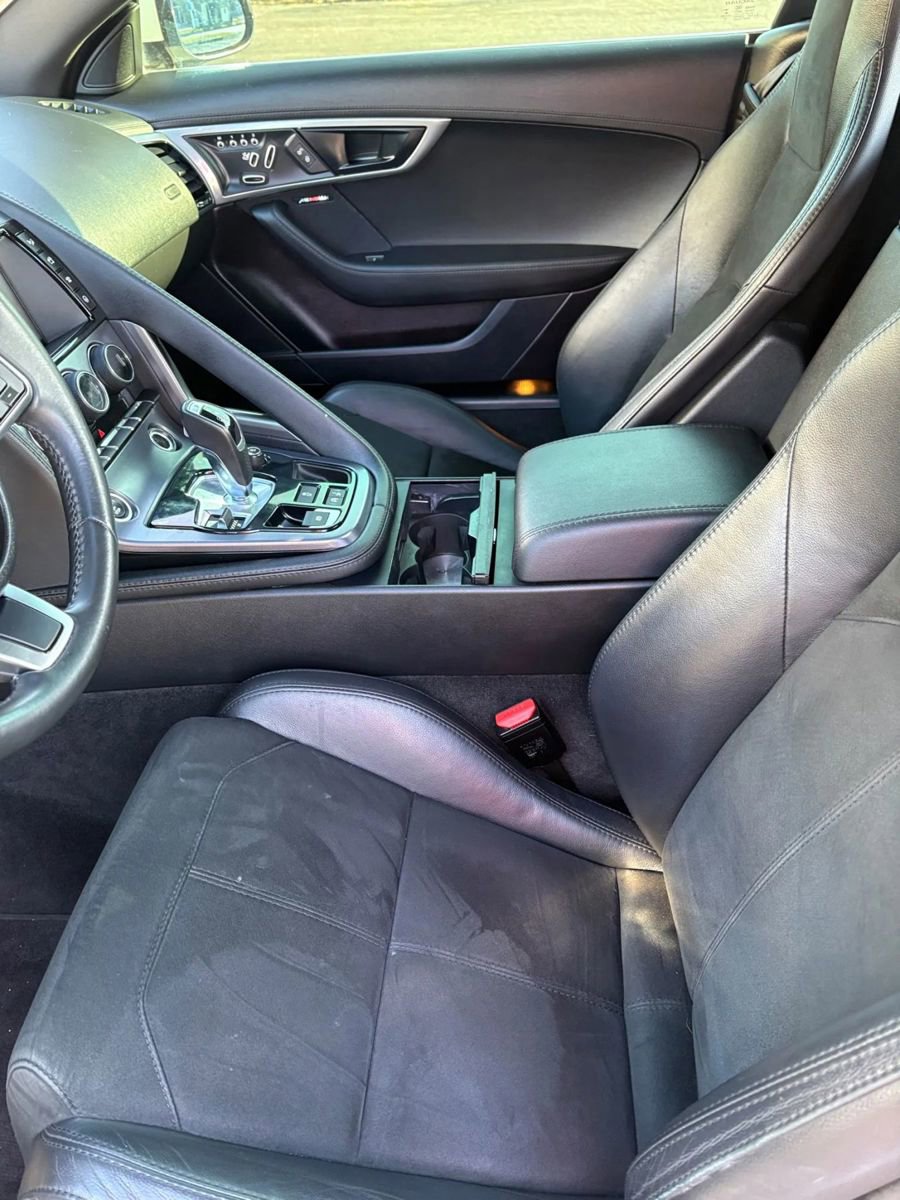 Used 2018 Jaguar F-TYPE Coupe image 10