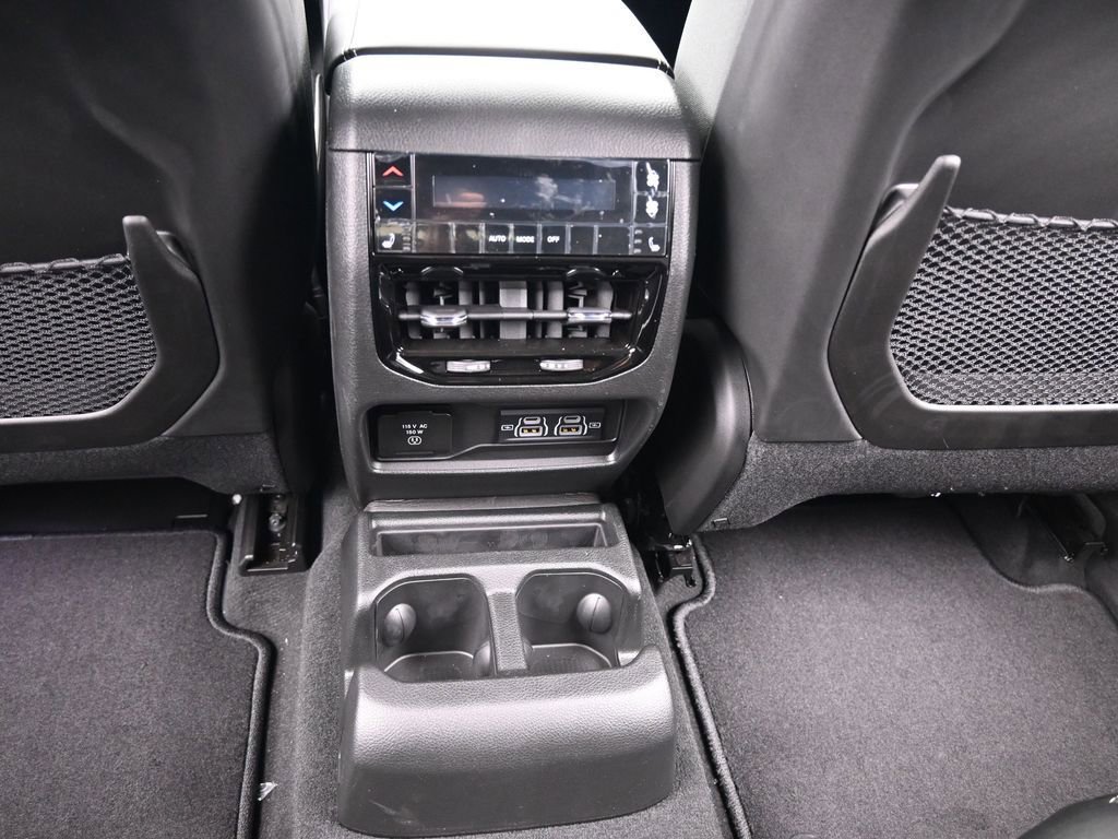 Used 2024 Jeep Grand Cherokee L Overland w/ Luxury Tech Group IV image 40