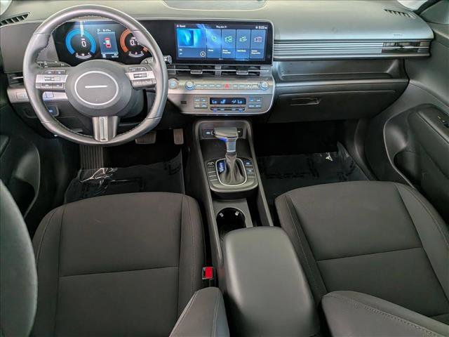 Used 2025 Hyundai Kona SEL FWD image 16