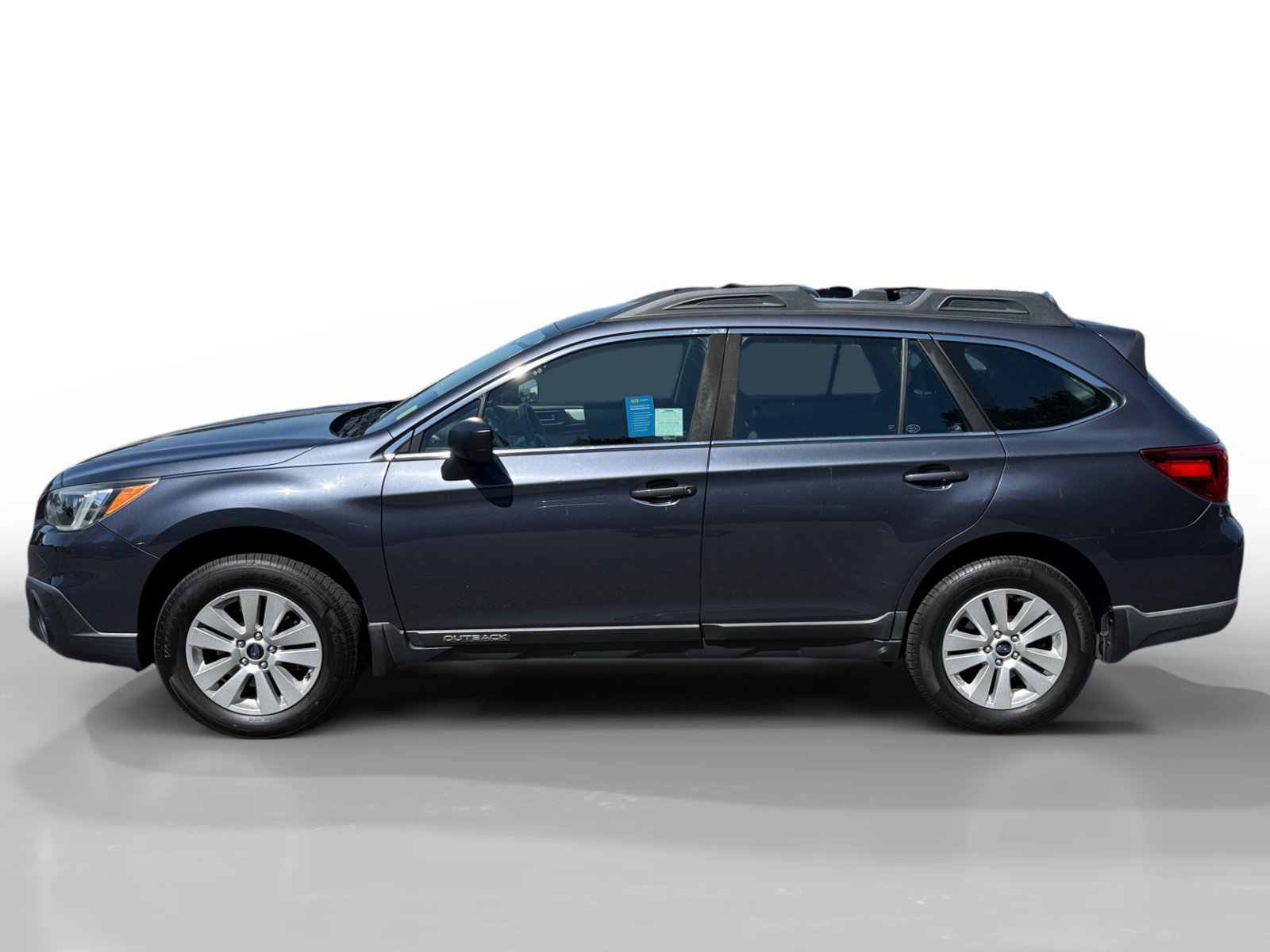 Used 2017 Subaru Outback 2.5i AWD/4WD image 2