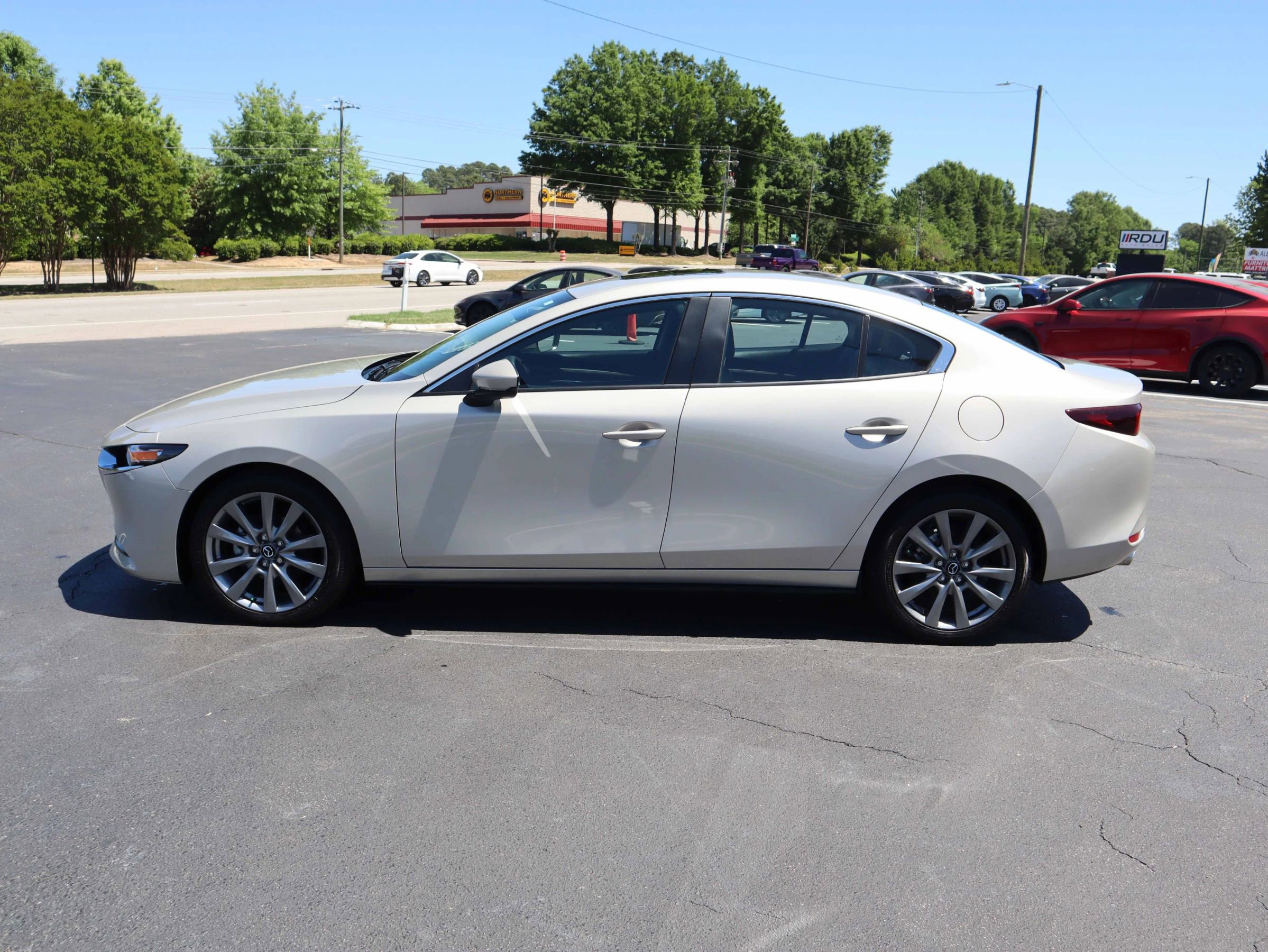 Used 2025 MAZDA MAZDA3 s FWD image 8
