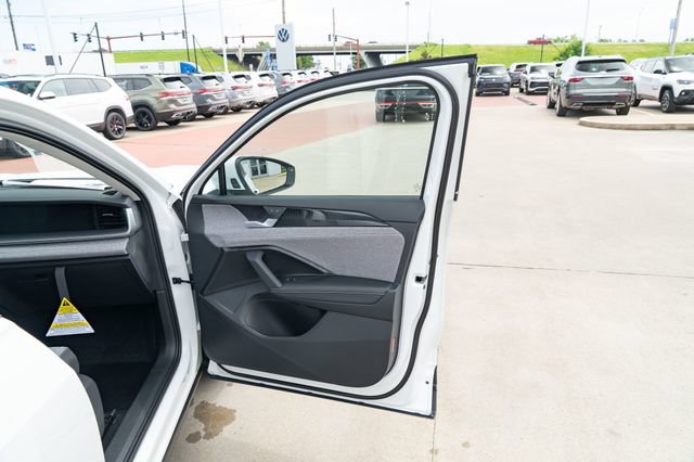 New 2026 Volkswagen Tiguan S FWD image 16