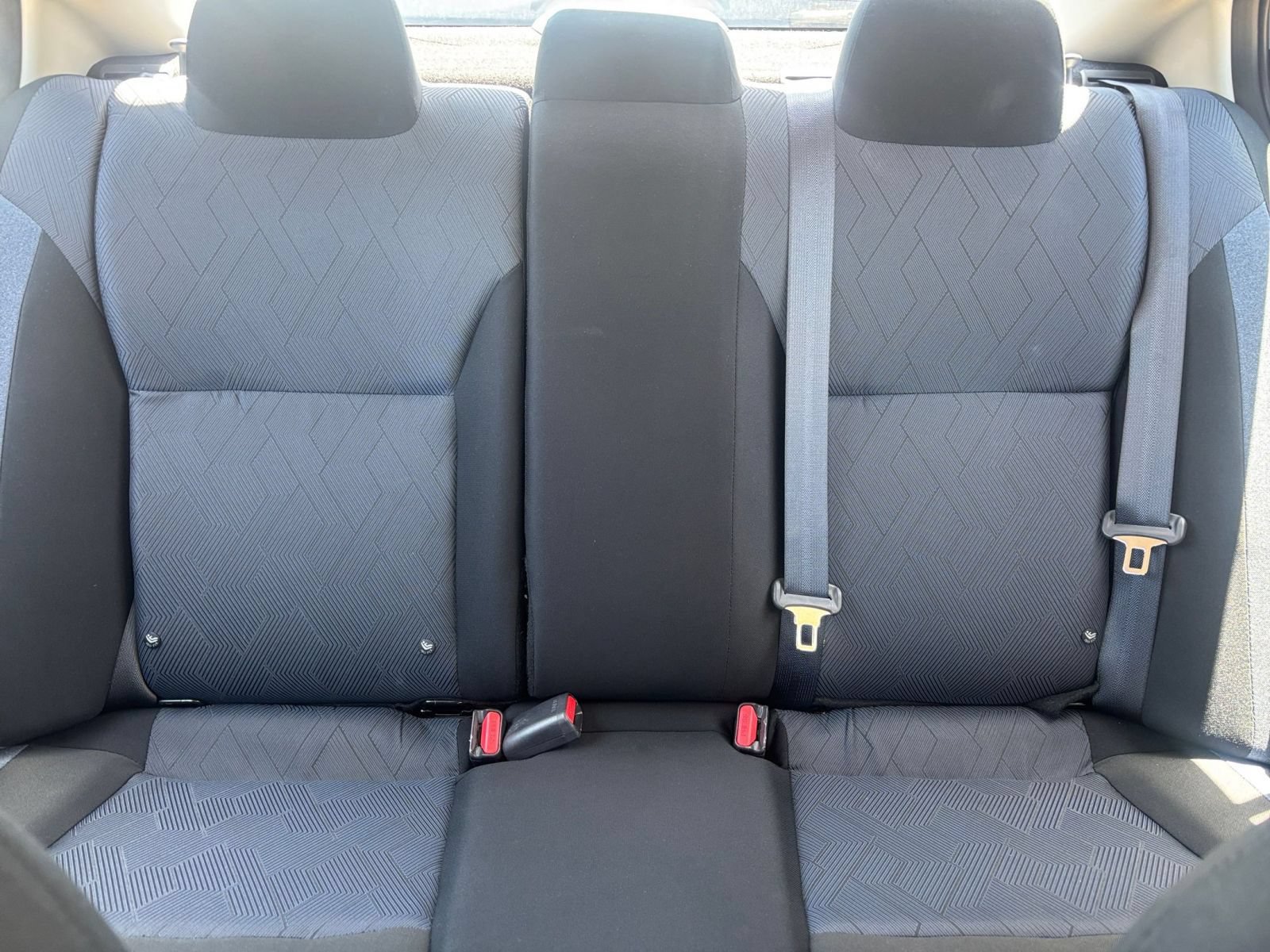 Used 2025 Nissan Versa SV FWD image 36