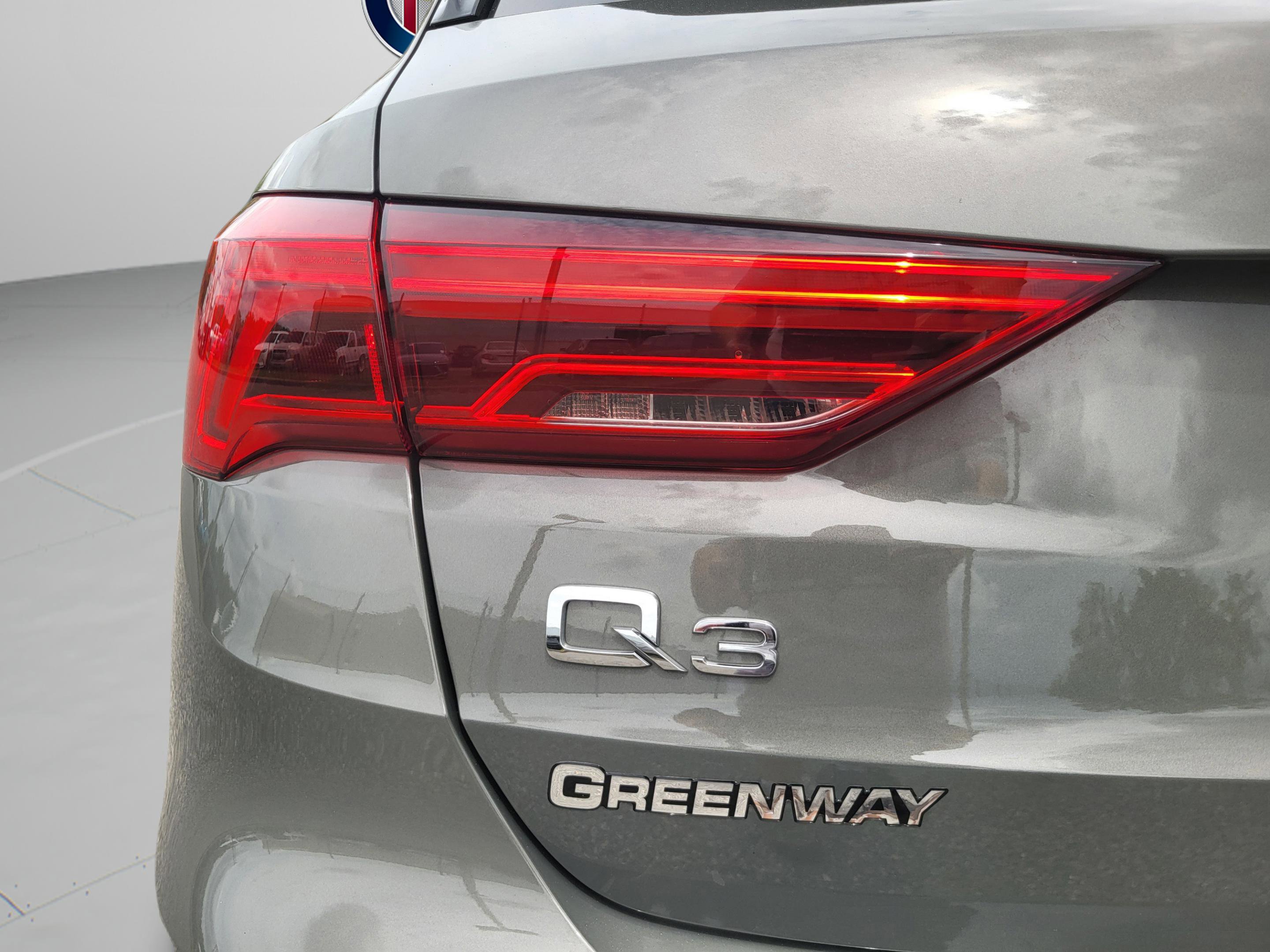 Used 2025 Audi Q3 2.0T Premium image 64