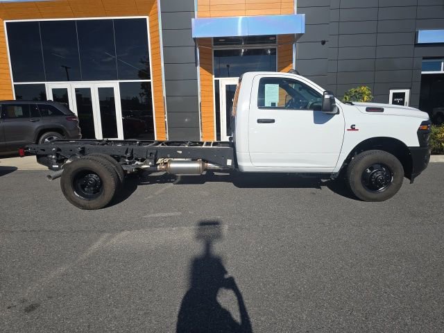 Used 2025 RAM 3500 Tradesman image 7