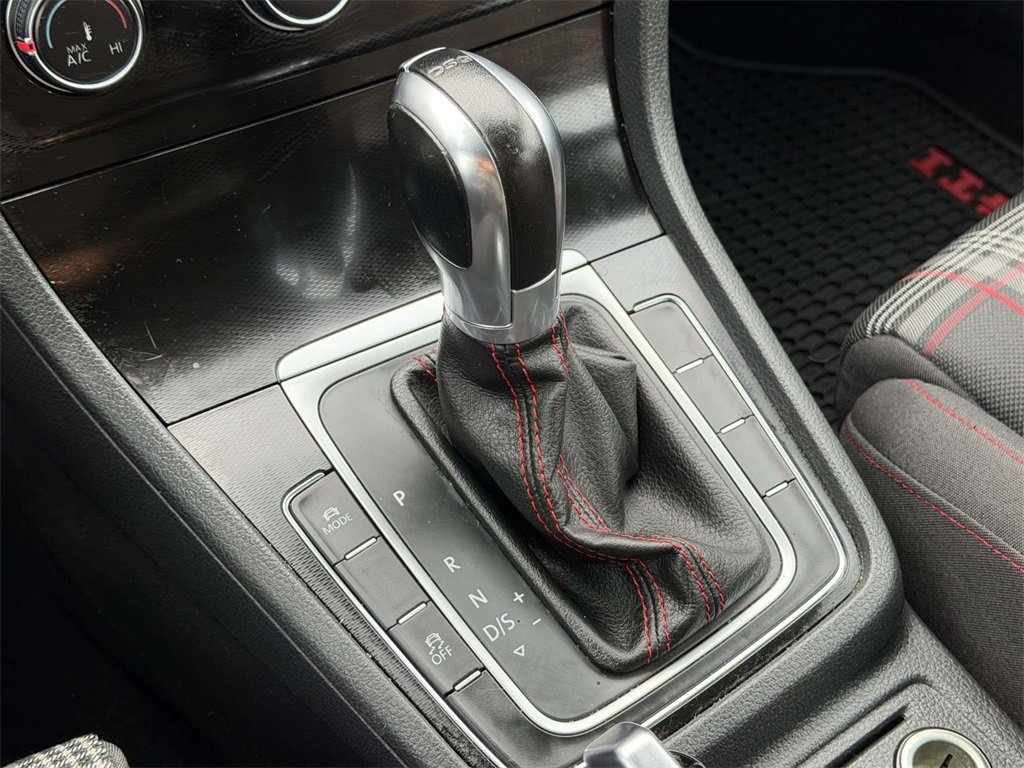 Used 2017 Volkswagen GTI S image 6