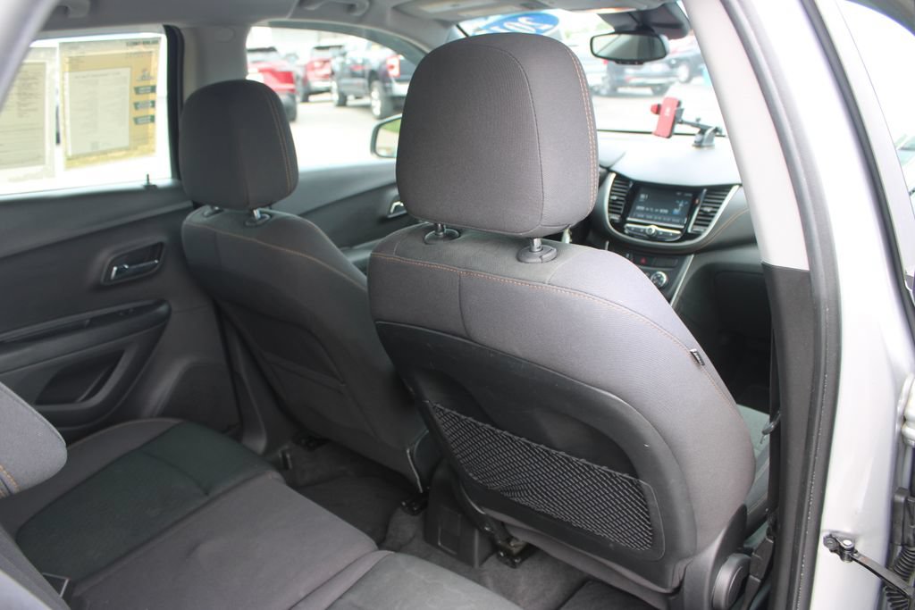 Used 2017 Chevrolet Trax LS FWD image 28
