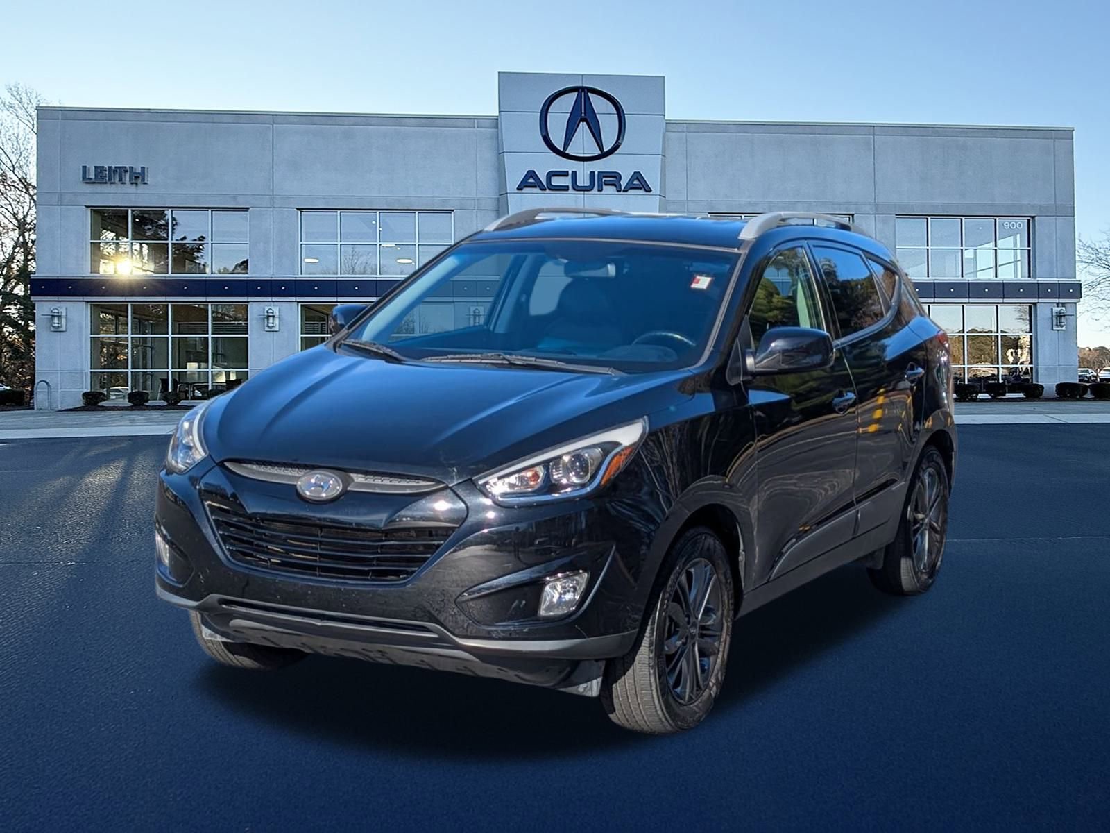 Used 2014 Hyundai Tucson SE image 1