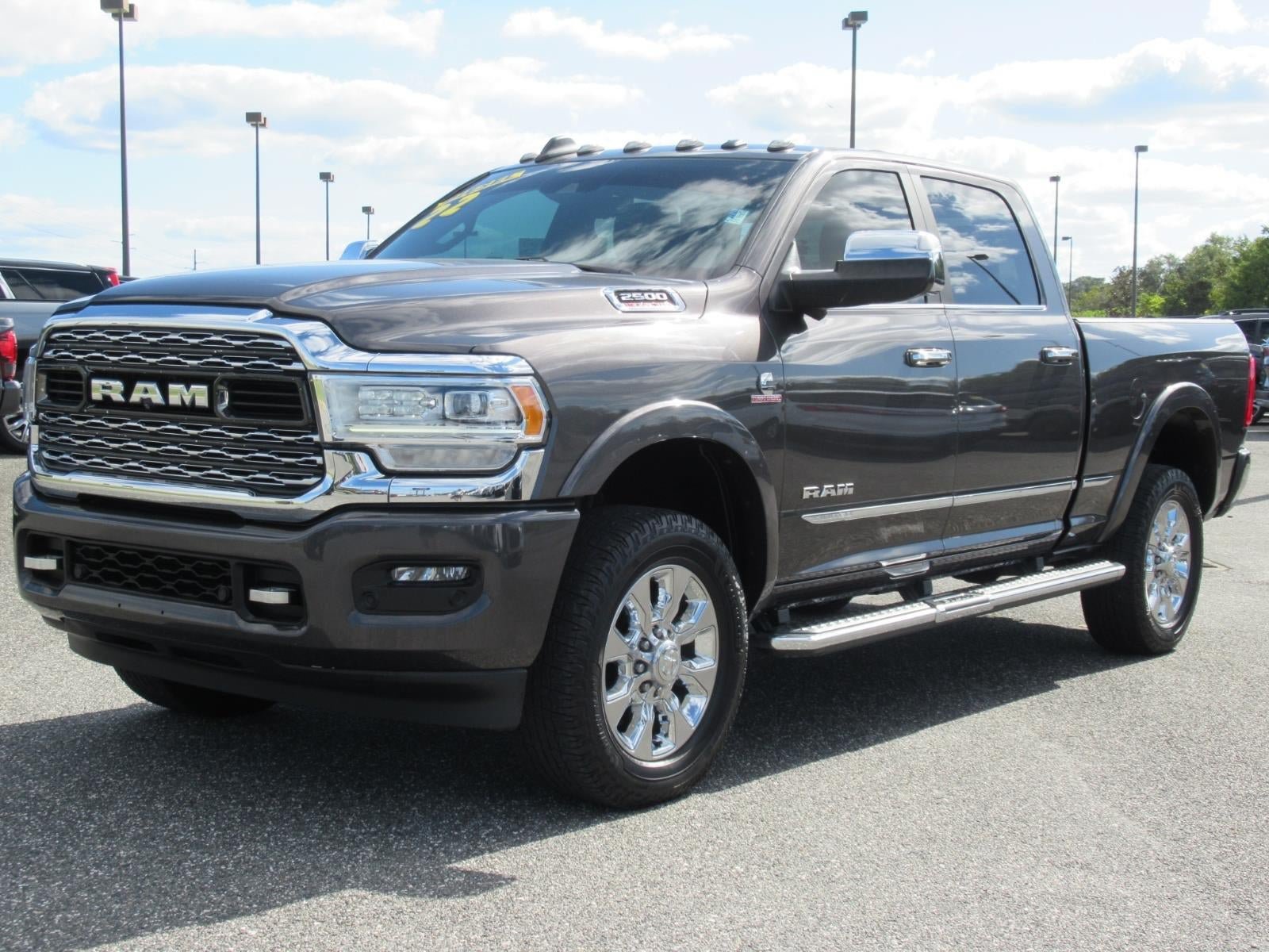 Used 2022 RAM 2500 Limited AWD/4WD image 3