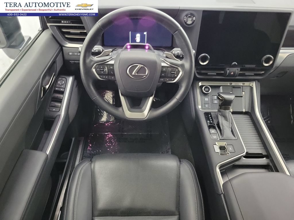 Used 2025 Lexus GX 550 w/ Accessory Package (2T) AWD/4WD image 13