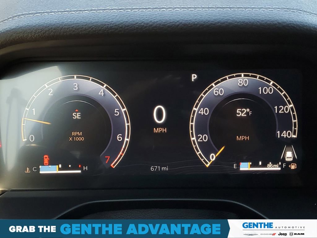 Certified 2024 Jeep Grand Cherokee Limited image 14