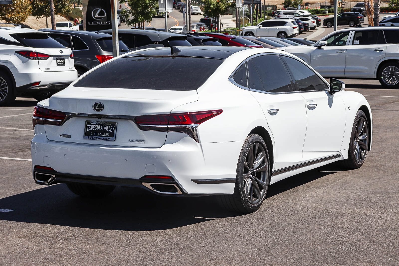 Used 2018 Lexus LS 500 F Sport w/ Accessory Package (Z2) RWD image 7