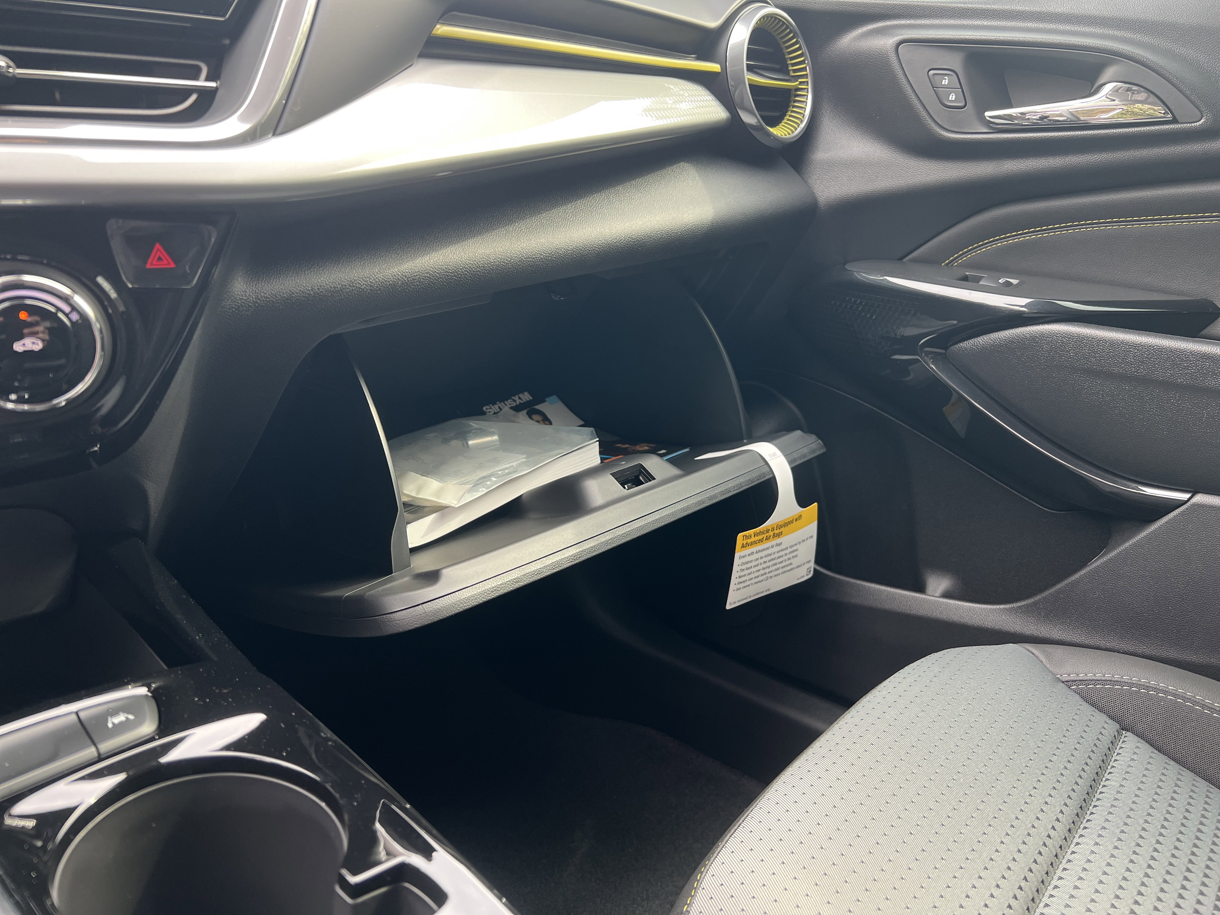 New 2026 Chevrolet Trax LT w/ Sunroof Package image 30