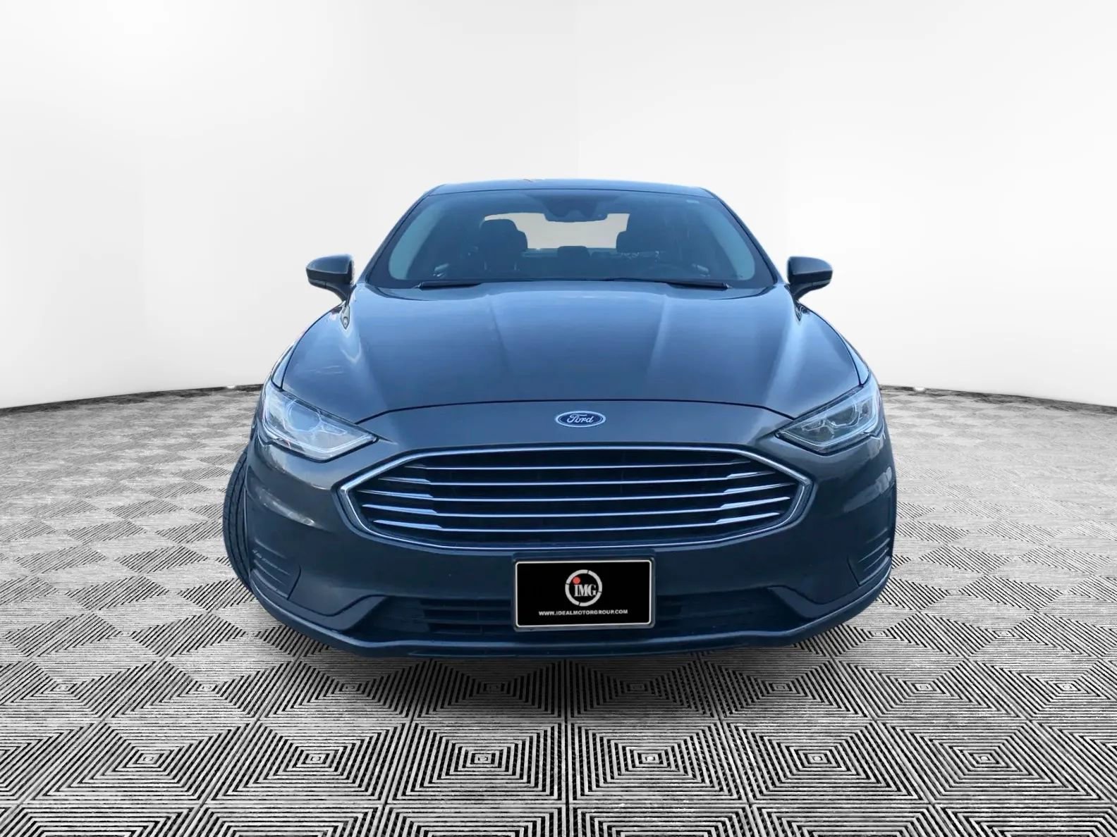 Used 2020 Ford Fusion SE image 3