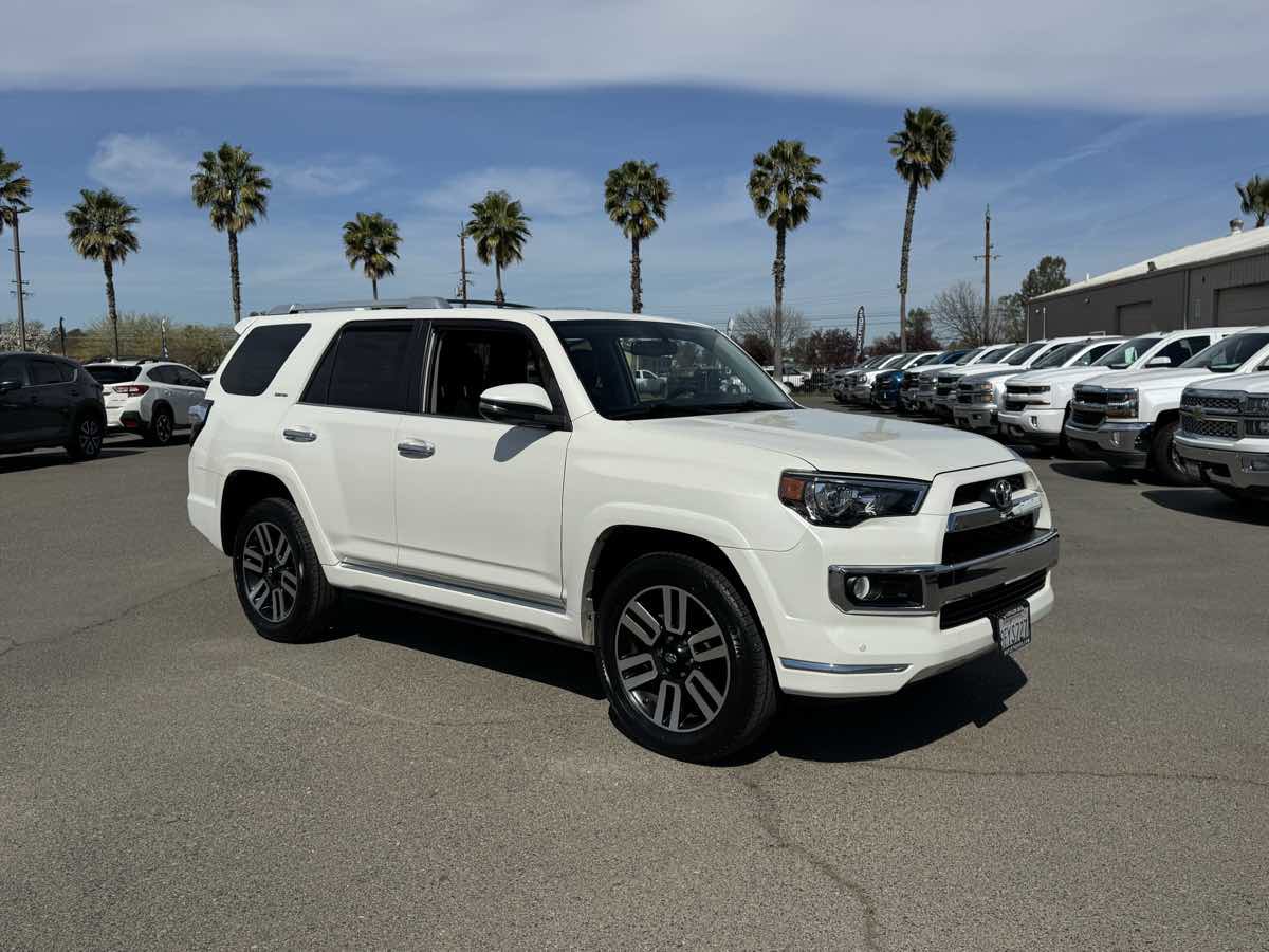 Used 2018 Toyota 4Runner Limited AWD/4WD image 11