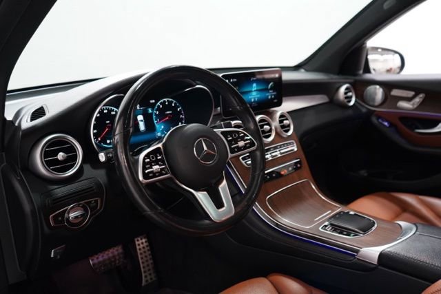 Used 2021 Mercedes-Benz GLC 300 4MATIC image 15