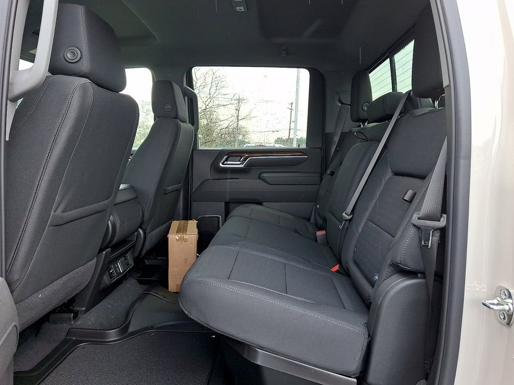 New 2026 GMC Sierra 2500 SLE w/ SLE Value Package; image 6
