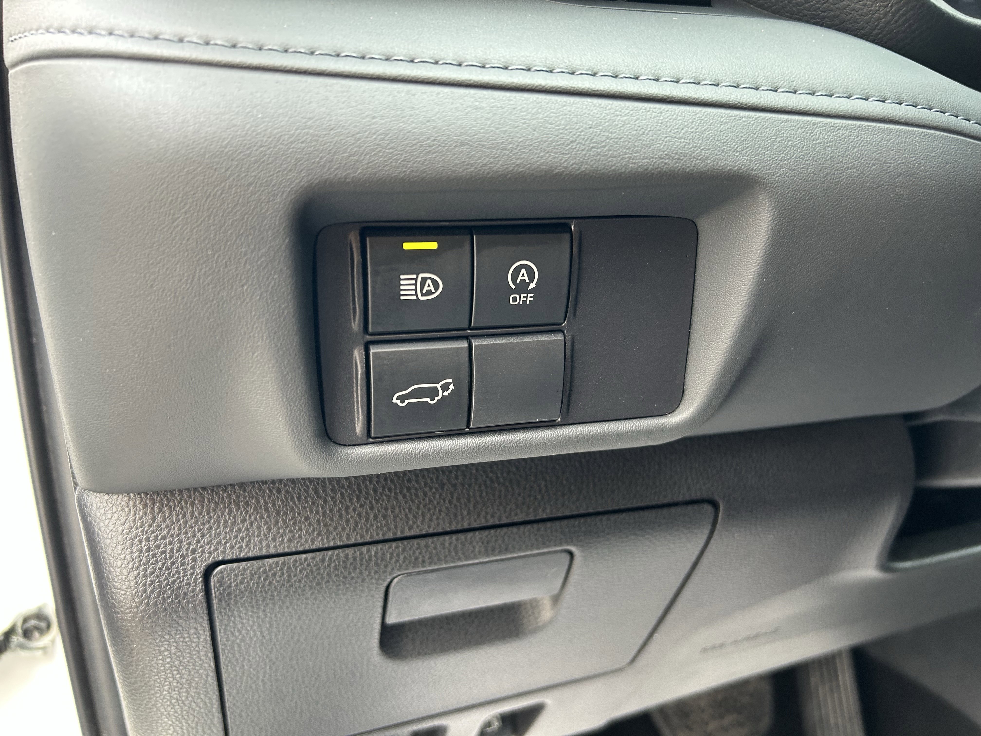 Certified 2023 Toyota Highlander XLE image 15