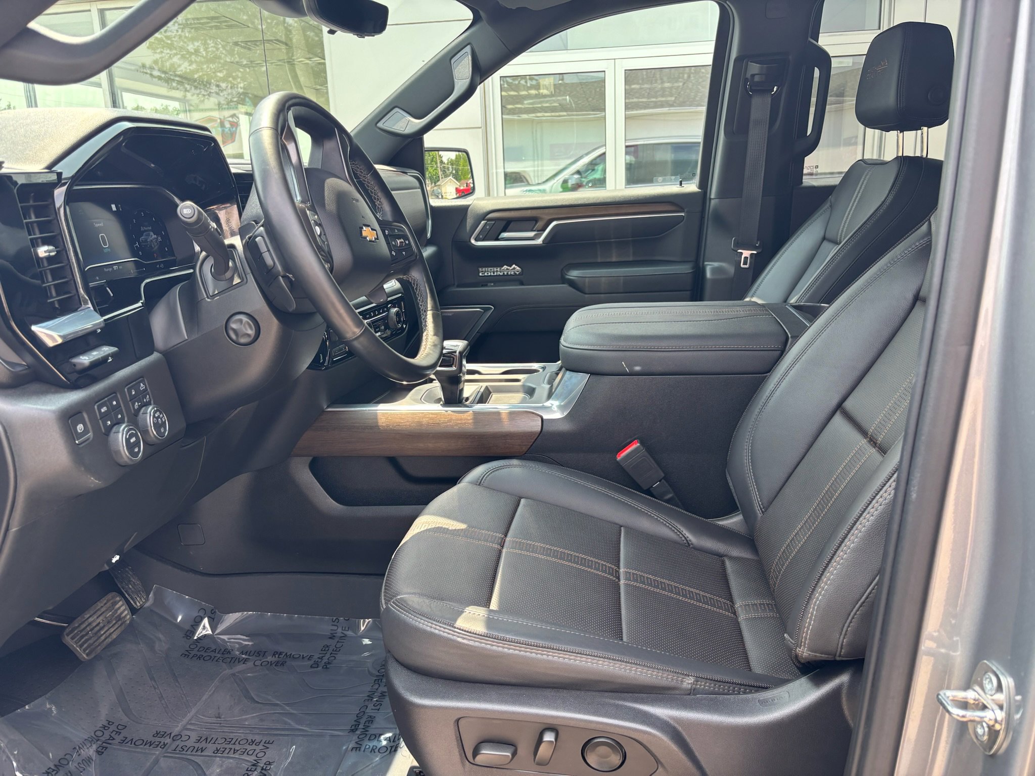 Used 2023 Chevrolet Silverado 1500 High Country w/ High Country Premium Package image 10