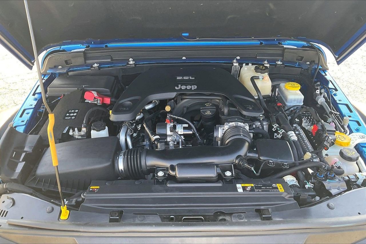 Certified 2021 Jeep Wrangler Unlimited Rubicon w/ Xtreme Recon 35" Tire Package image 37