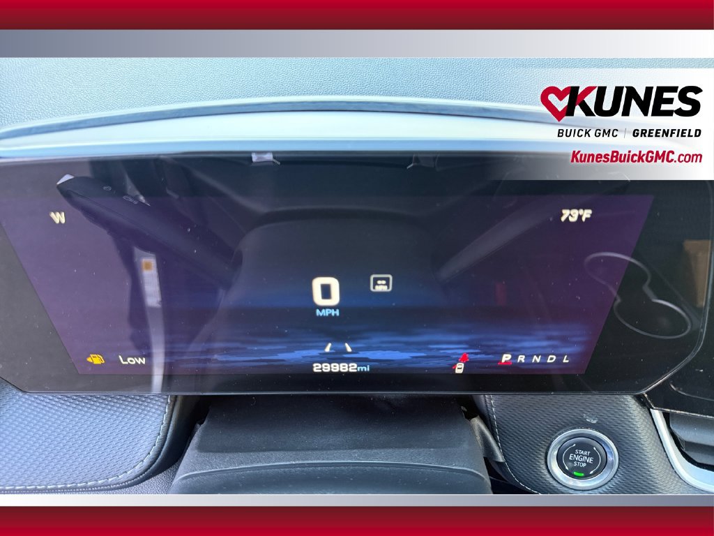 Used 2025 Chevrolet Equinox LT FWD image 12