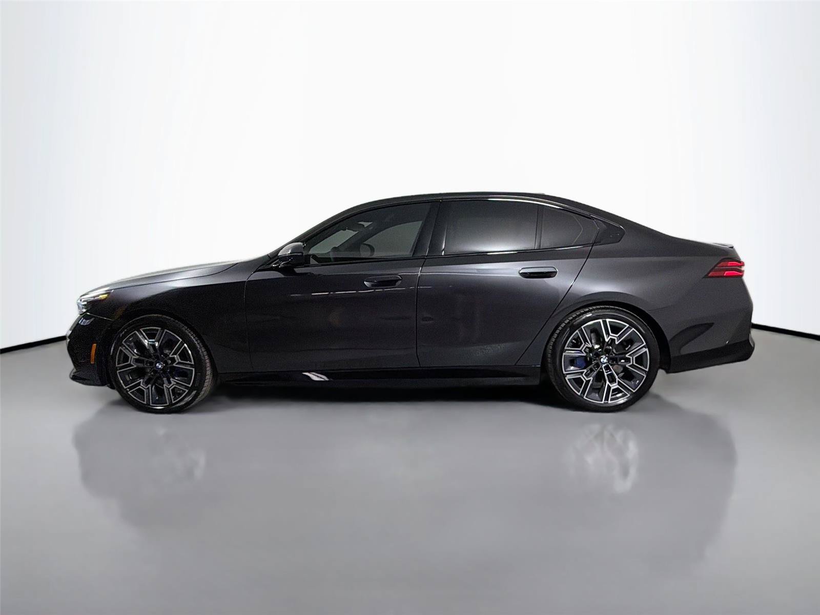 New 2026 BMW 530i w/ M Sport Package RWD image 16