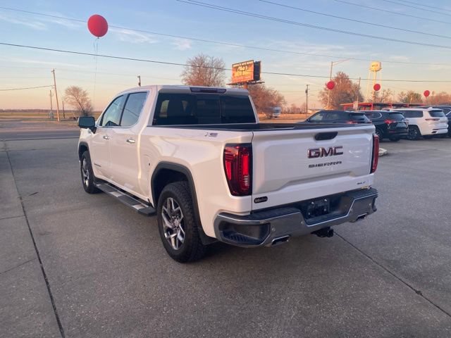 Used 2023 GMC Sierra 1500 SLT w/ SLT Premium Plus Package AWD/4WD image 4