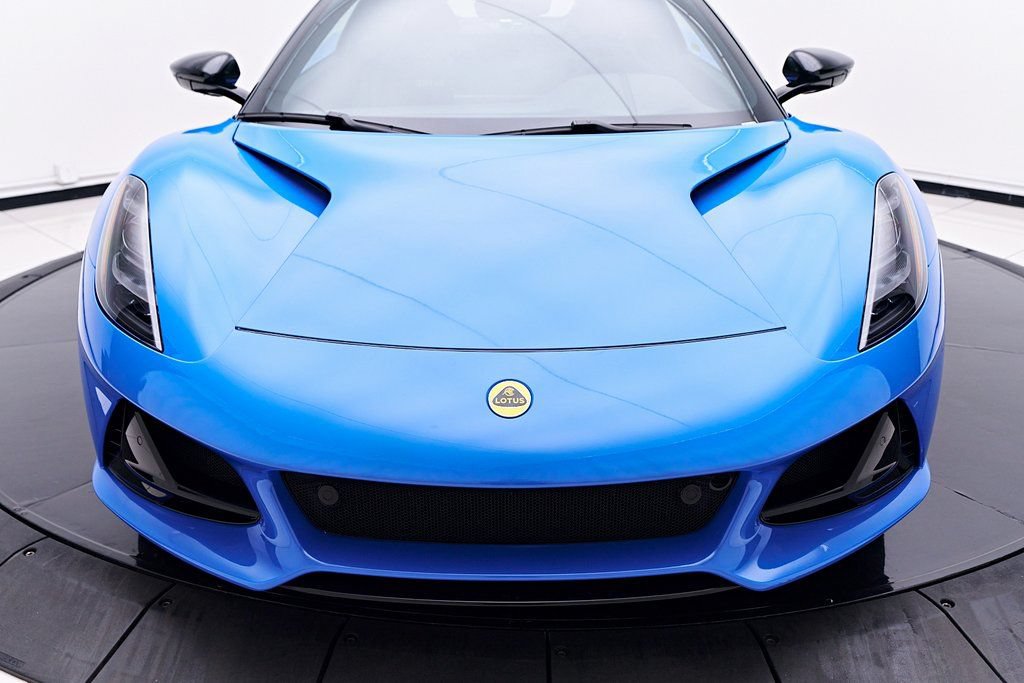 Used 2025 Lotus Emira RWD image 17