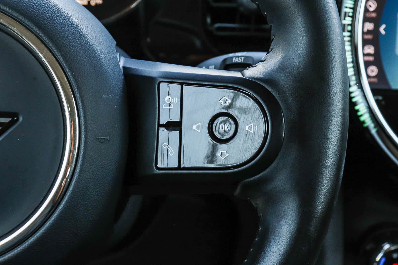 Used 2024 MINI Cooper SE FWD image 24