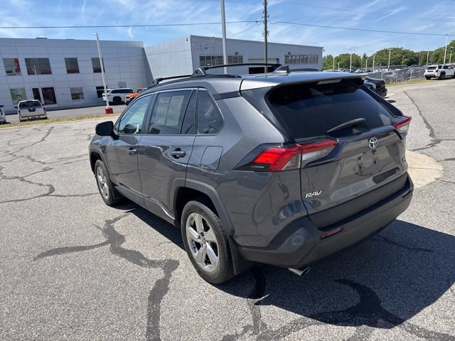 Used 2021 Toyota RAV4 XLE Premium AWD/4WD image 9