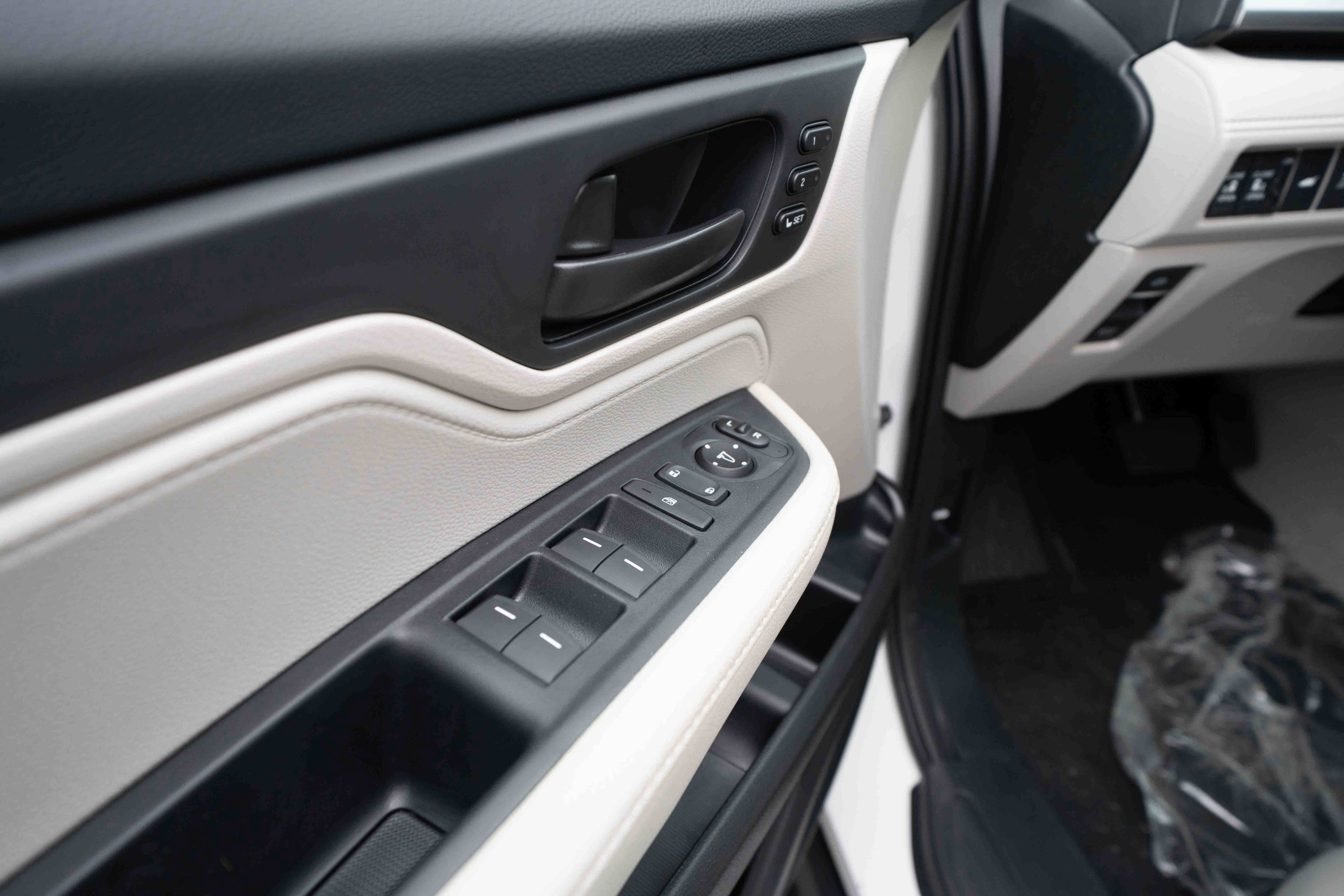 New 2026 Honda Odyssey EX-L image 7