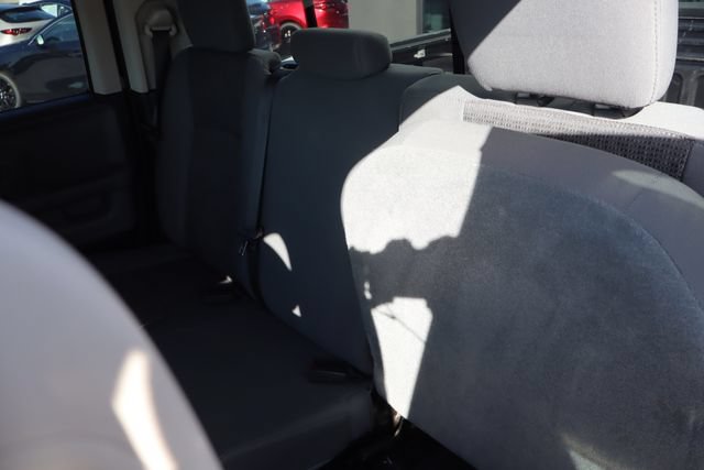 Used 2015 RAM 1500 Big Horn RWD image 16