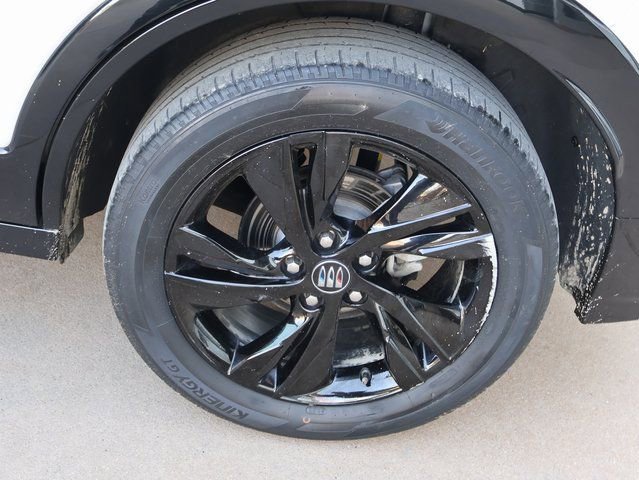 Certified 2024 Buick Encore GX Sport Touring image 41
