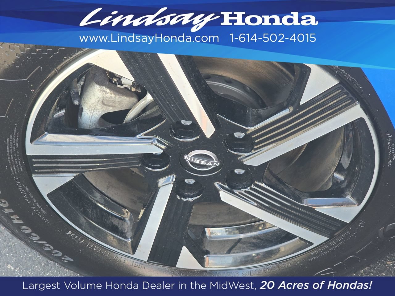 Used 2024 Nissan Sentra SV FWD image 32