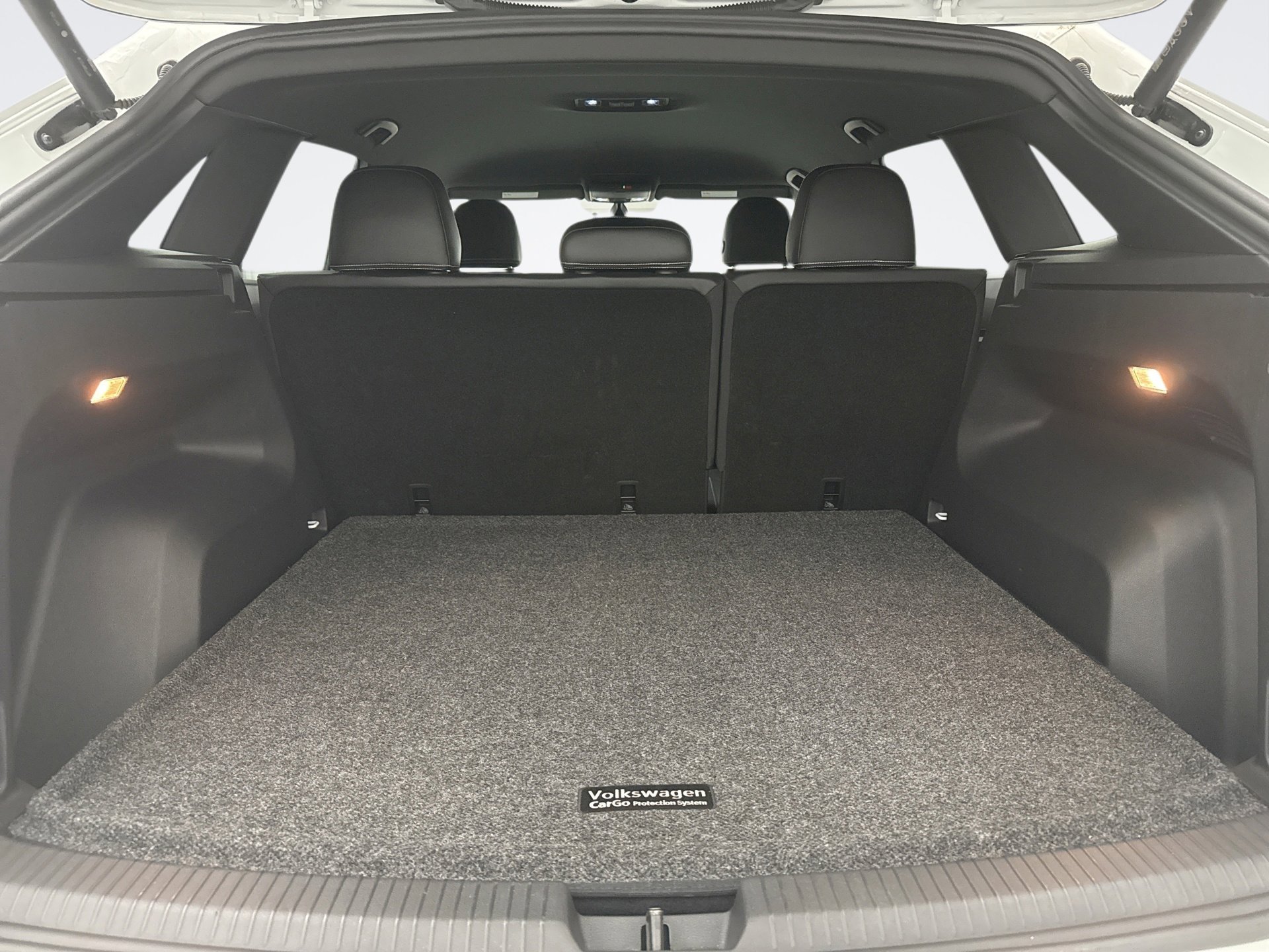 Used 2023 Volkswagen Atlas Cross Sport SE AWD/4WD image 20