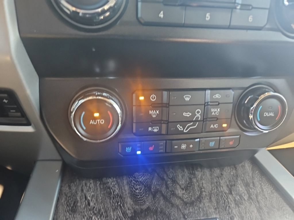 Used 2019 Ford F250 Lariat w/ Lariat Ultimate Package AWD/4WD image 7