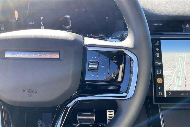 New 2025 Land Rover Range Rover Evoque Dynamic SE AWD/4WD image 23