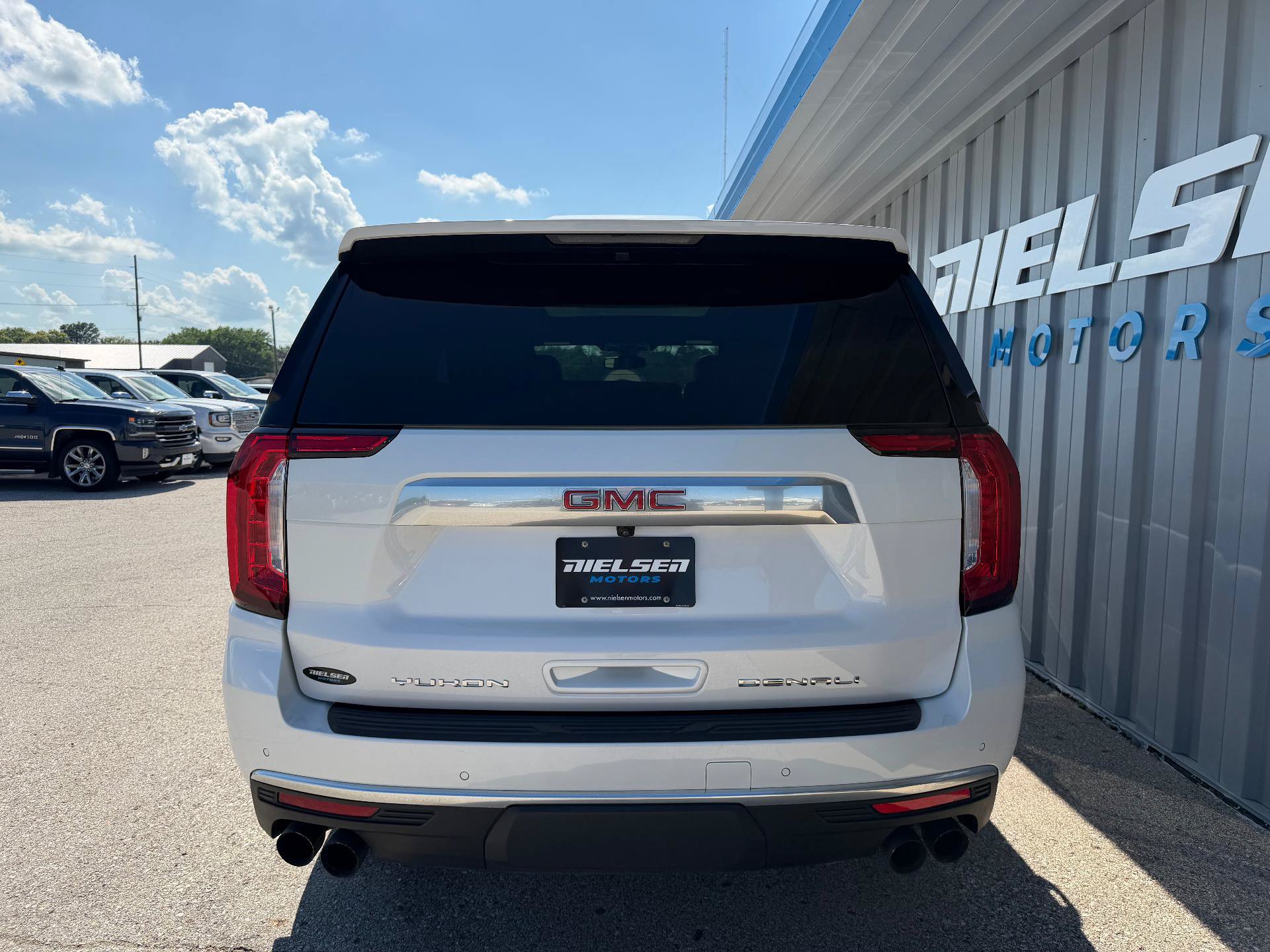 Used 2022 GMC Yukon Denali AWD/4WD image 7