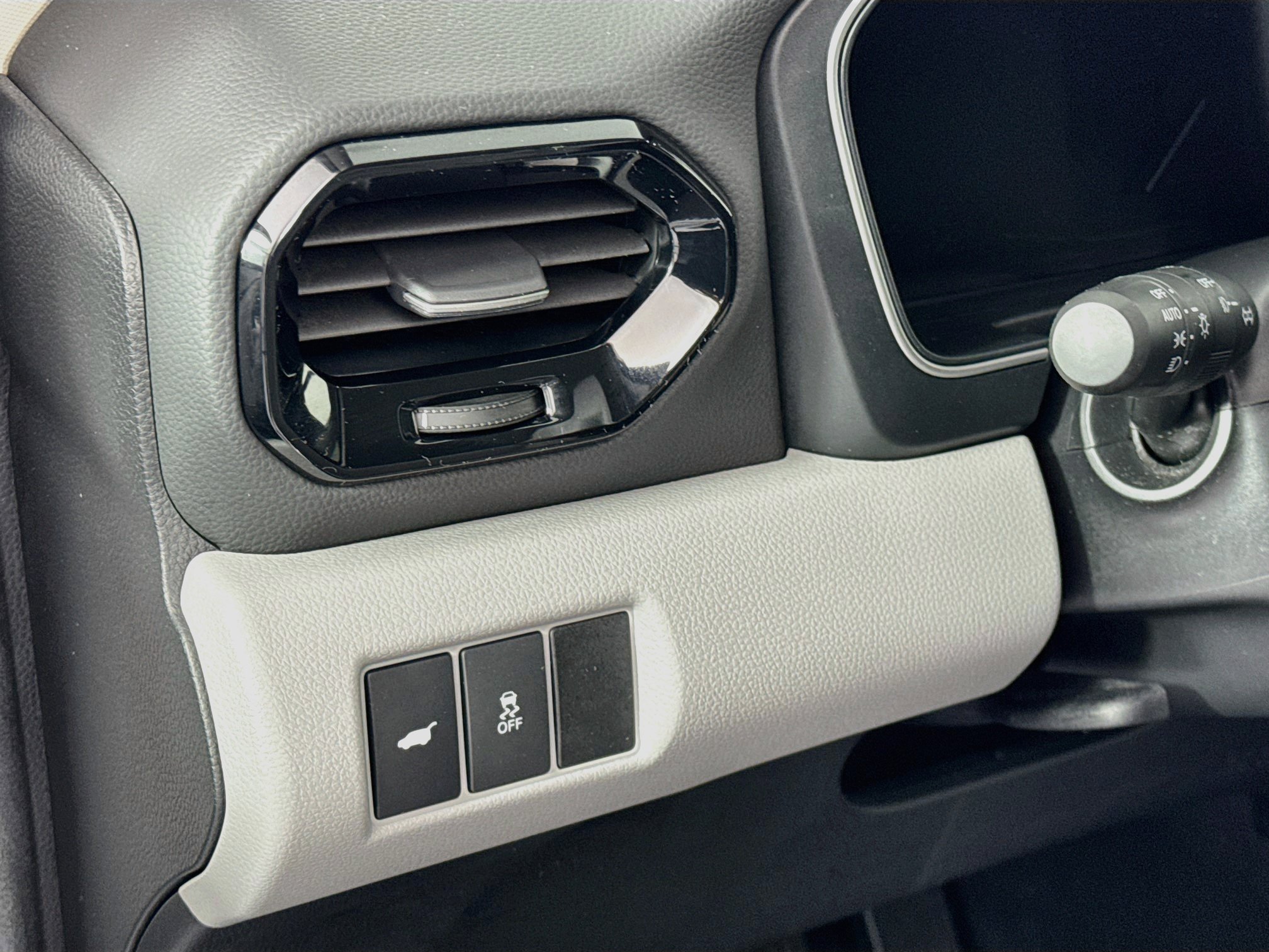 Certified 2024 Honda Pilot Touring image 10