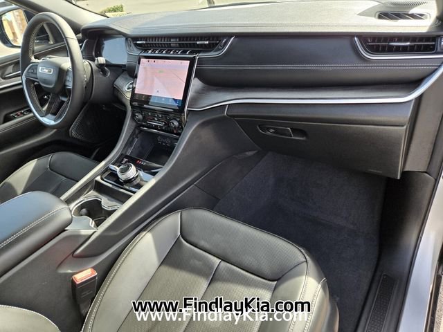 Used 2025 Jeep Grand Cherokee Limited w/ Luxury Tech Group II image 20