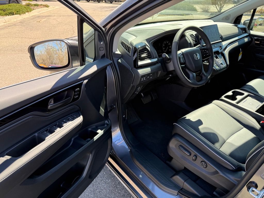 New 2026 Honda Odyssey Touring image 12