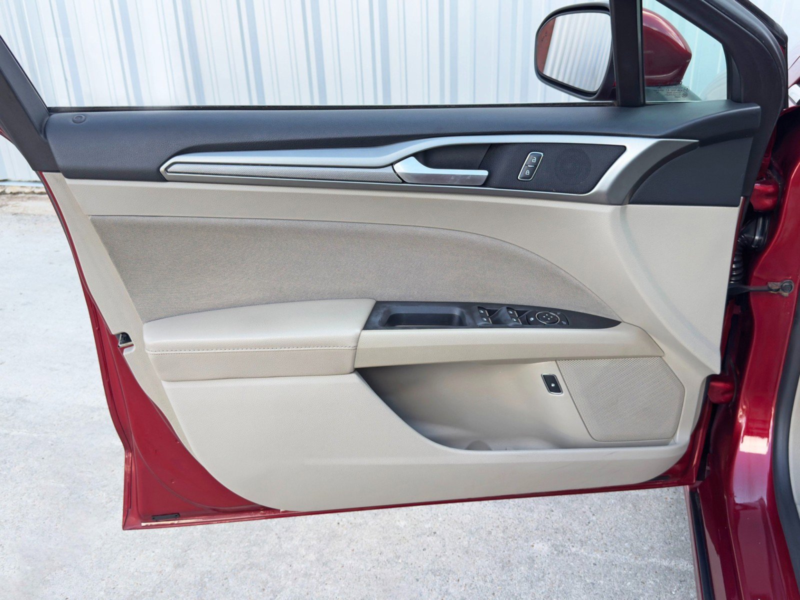 Used 2019 Ford Fusion SE image 37