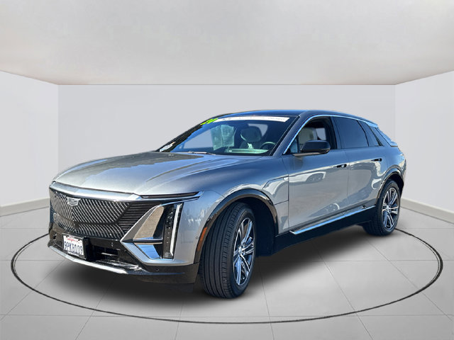 Certified 2024 Cadillac Lyriq Luxury AWD/4WD image 10