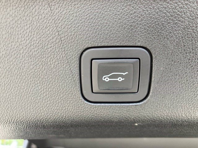 Used 2024 Chevrolet Suburban RST w/ Luxury Package AWD/4WD image 28