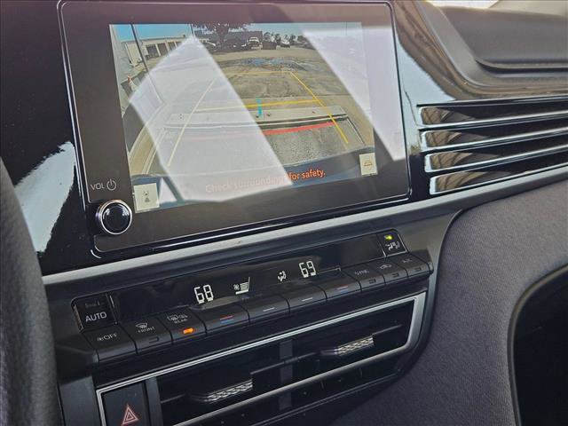 Used 2025 Toyota Camry LE w/ Convenience Package image 9