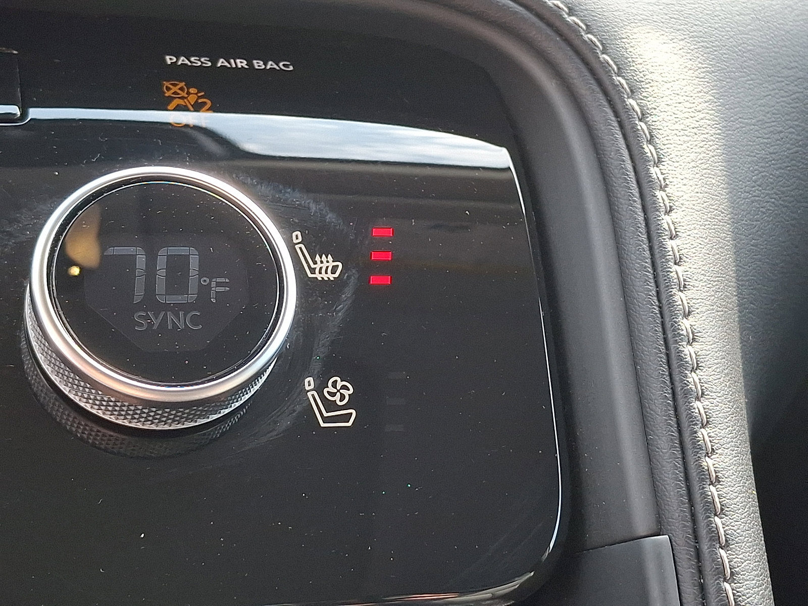 Certified 2024 INFINITI QX60 Luxe w/ Vision Package image 27